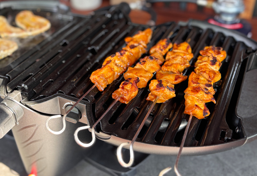 Saté op de NomandiQ bbq 3.0